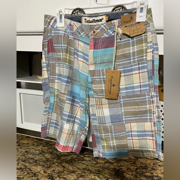 Tailor Vintage Other - NWT tailor vintage shorts size 28🌵